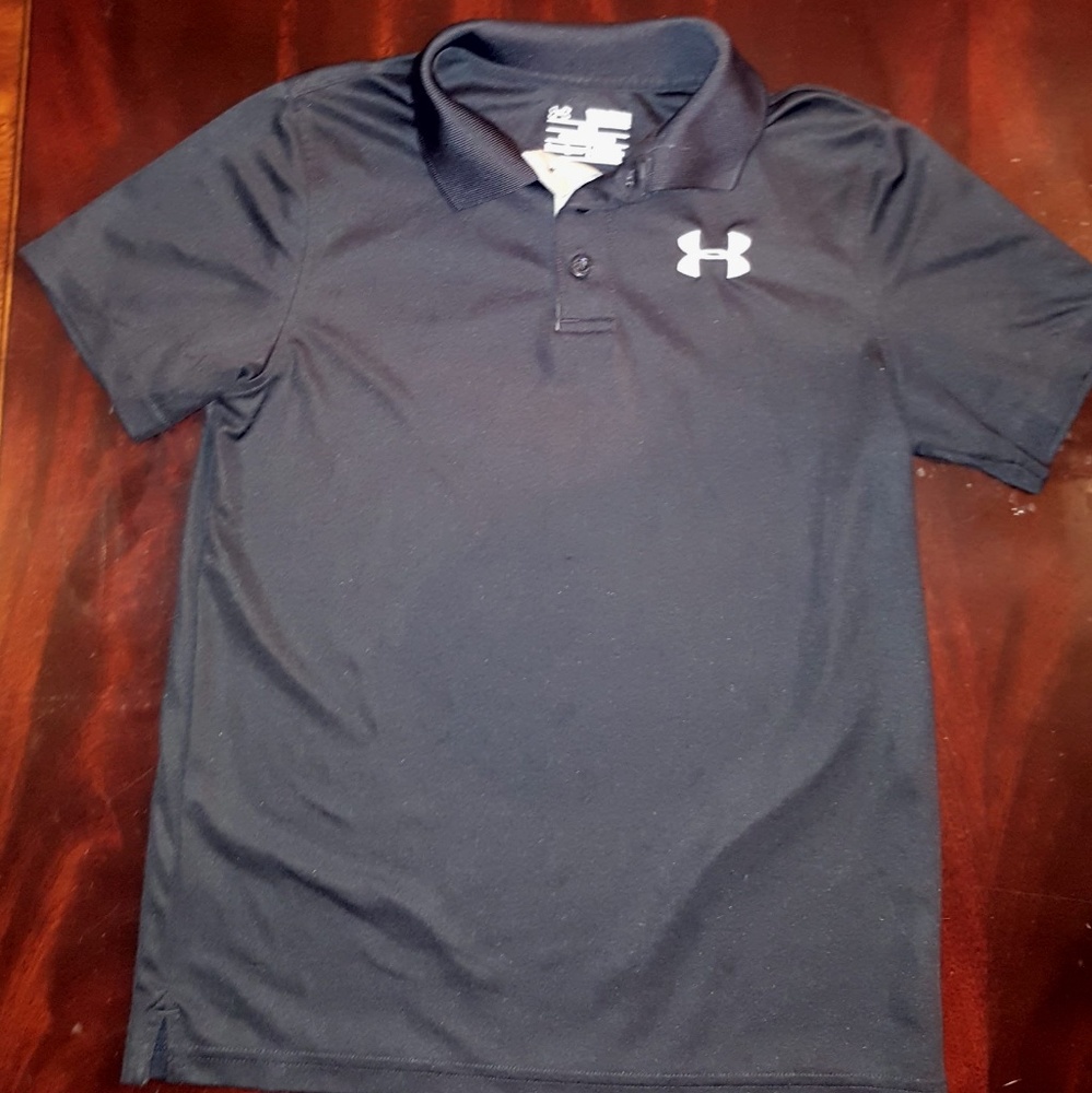 Boys Under Armour black medium polo